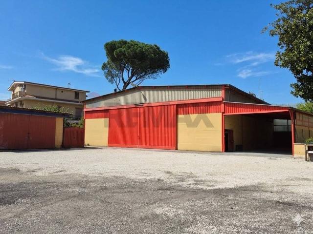 Capannone in affitto a Saxa Rubra, Roma Capitale