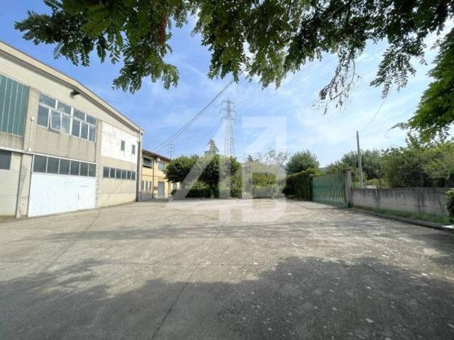 Capannone in affitto a Lacotisce / Lakotišče, San Dorligo Della Valle