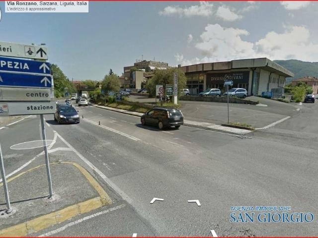Capannone in affitto a Sarzana, Liguria
