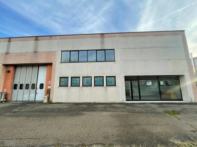 Capannone in affitto a Tresinaro - Secchia, Re