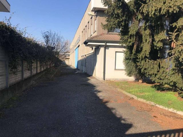 Capannone in affitto a Castelletto, Senago