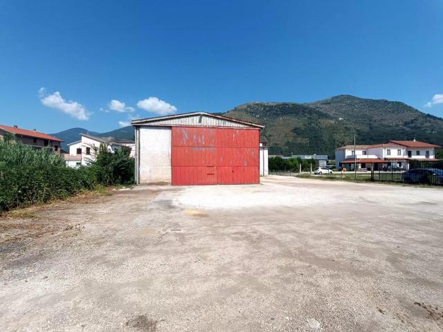 Capannone in affitto a Sora, Lazio