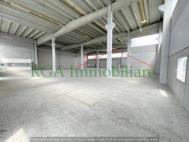 Capannone in affitto a Stezzano, Lombardia