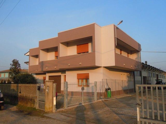 Capannone in affitto a Taglio Di Po, Veneto