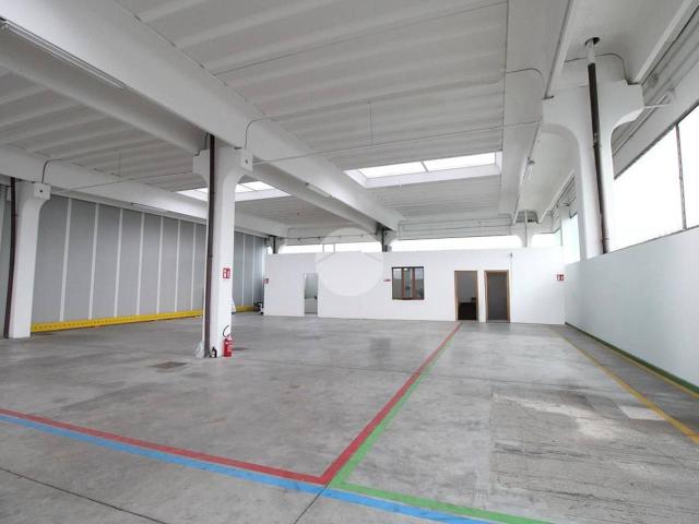 Capannone in affitto a Treviglio, Lombardia