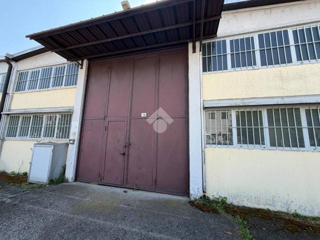 Capannone in affitto a Quartiere Morona, Trezzano Sul Naviglio