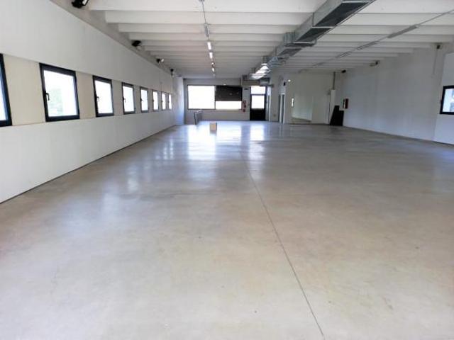 Capannone in affitto a Verucchio, Reggio Emilia