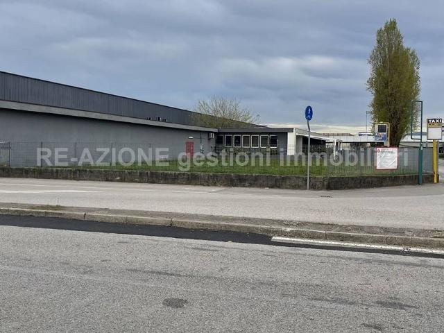 Capannone in affitto a Vicenza, Veneto