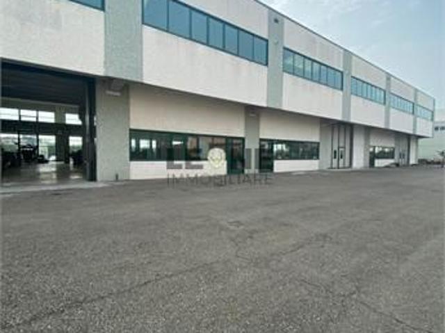 Capannone in affitto a Unione di comuni Terre di Castelli, Vignola