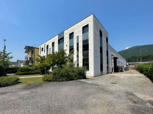 Capannone in affitto a Comunità montana della Valle Sabbia, Vobarno