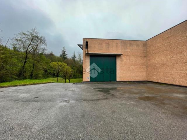 Capannone in affitto a Viganò, Lombardia