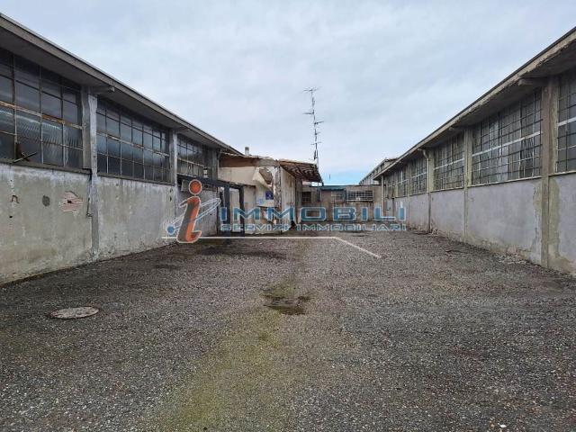 Capannone in affitto a Seguro, Settimo Milanese