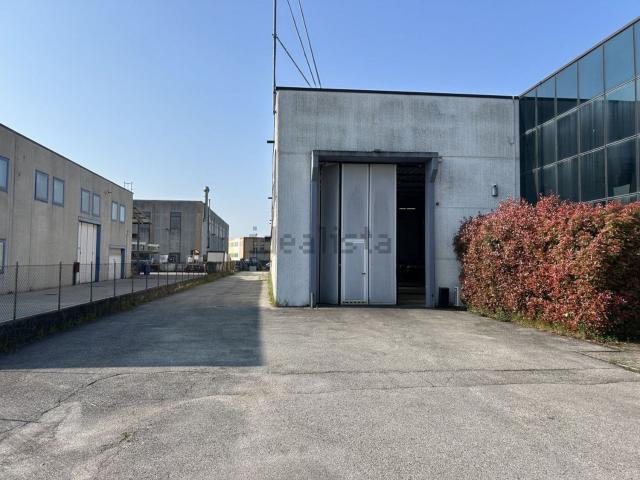 Capannone in affitto a Caselle, Selvazzano Dentro