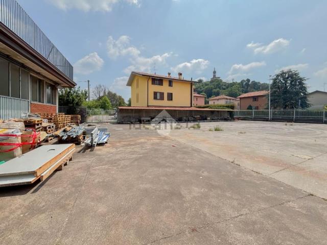 Capannone in affitto a Paladina, Lombardia