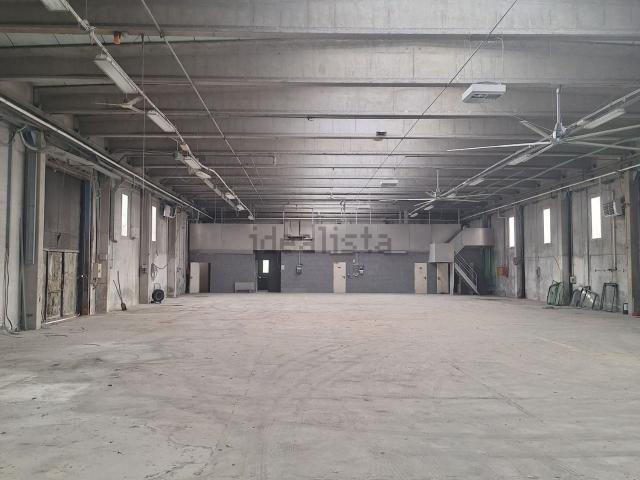 Capannone in affitto a Unione dei comuni del Distretto Ceramico, Maranello