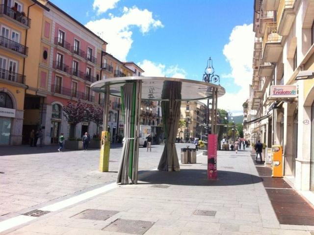 Capannone in affitto a Avellino, Campania
