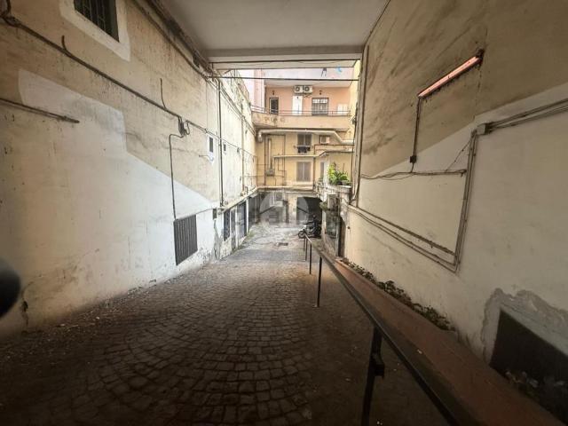 Capannone in affitto a Municipalità 10, Campania