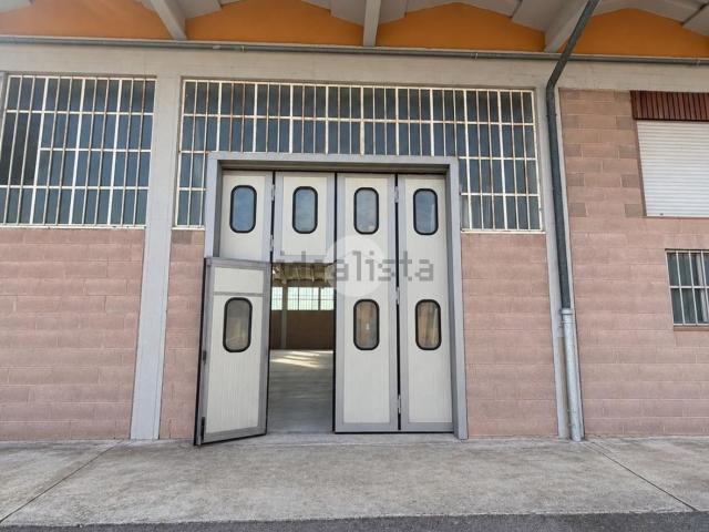 Capannone in affitto a Mariano al Brembo, Dalmine