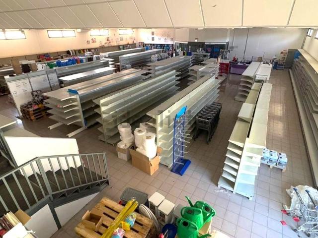 Capannone in affitto a Dulcino, Calabria