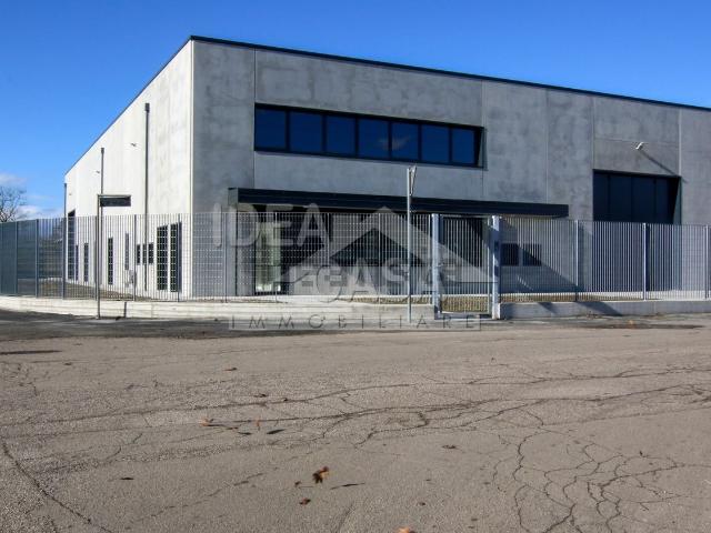 Capannone in affitto a Unione Comuni Modenesi Area Nord, Mirandola