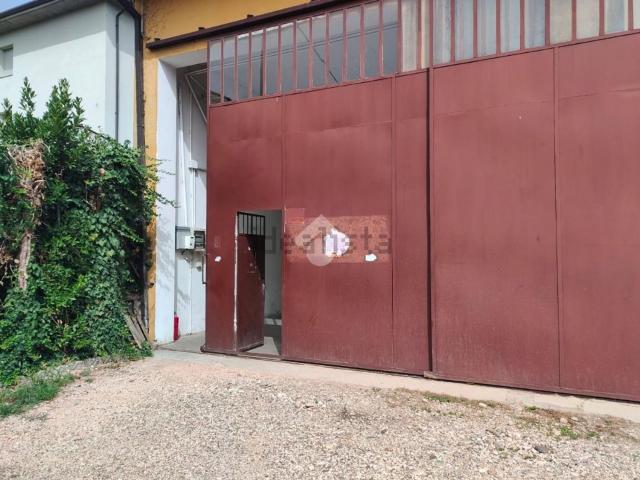 Capannone in affitto a Sommacampagna, Veneto