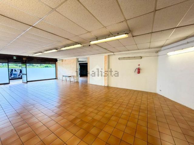 Capannone in affitto a Casternago, Olgiate Molgora