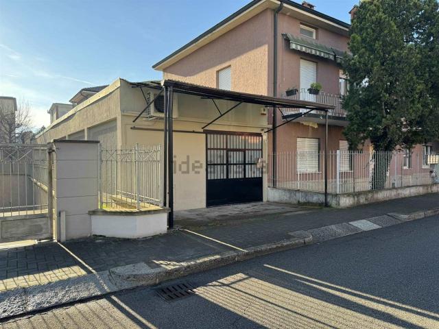 Capannone in affitto a Treviglio, Lombardia