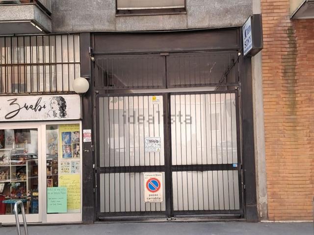 Capannone in affitto a Municipio 6, Milano