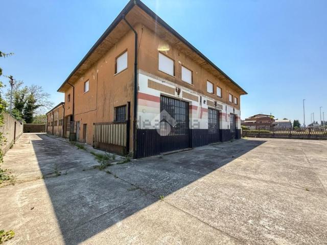 Capannone in affitto a Crema, Lombardia