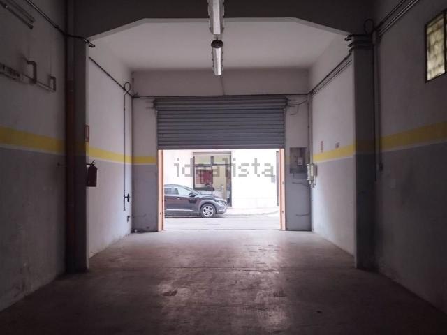 Capannone in affitto a Galatina, Lecce