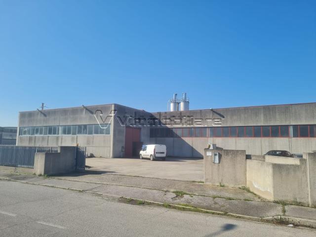 Capannone in affitto a Ponso, Veneto