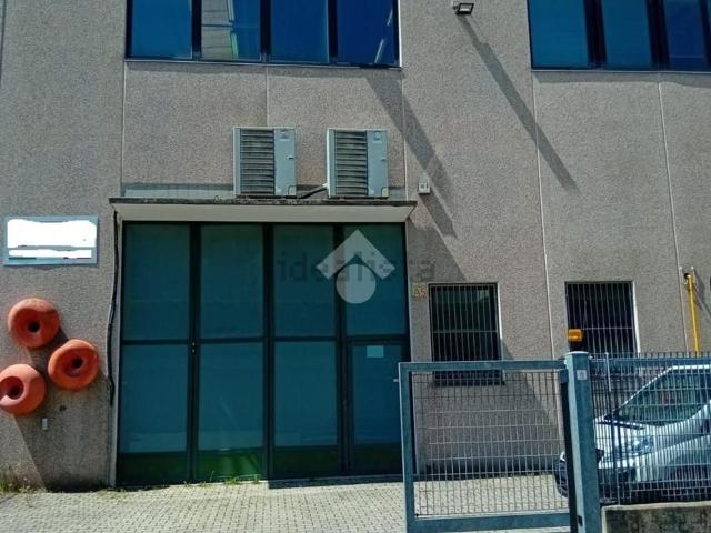 Capannone in affitto a Bovisio, Bovisio Masciago