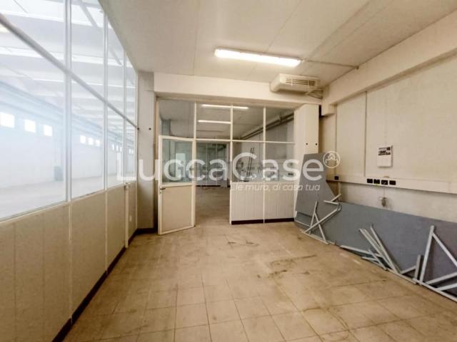 Capannone in affitto a Rughi, Porcari