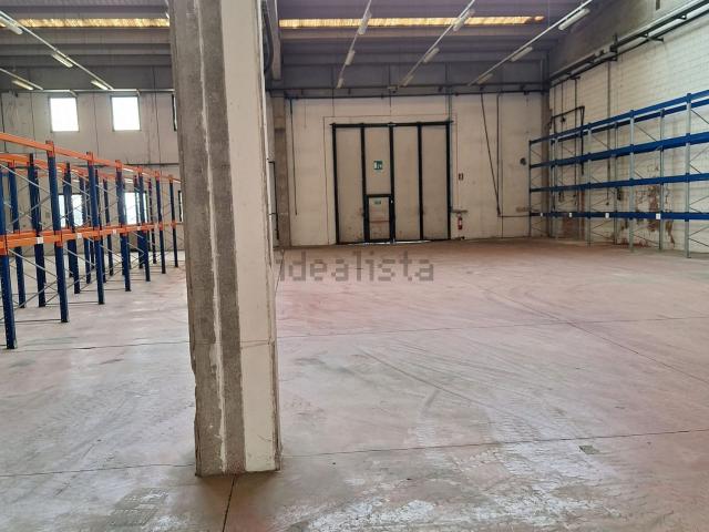 Capannone in affitto a Unione dei comuni del Distretto Ceramico, Fiorano Modenese