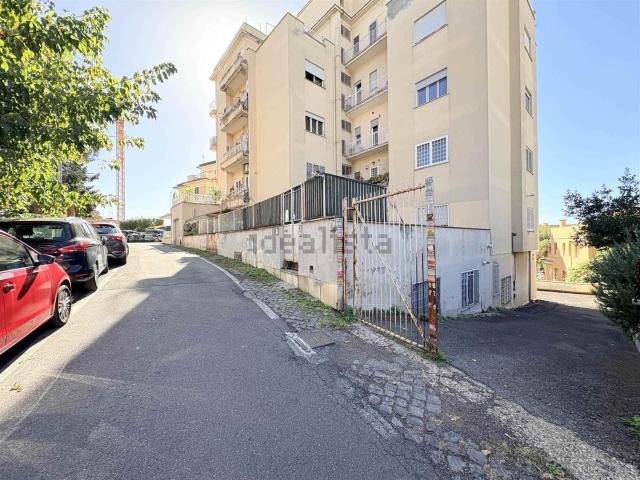 Capannone in affitto a Municipio Roma III, Roma Capitale