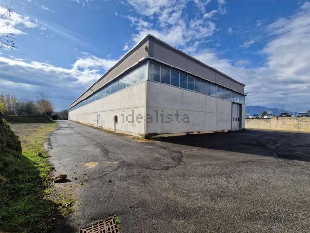 Capannone in affitto a Frosinone, Lazio