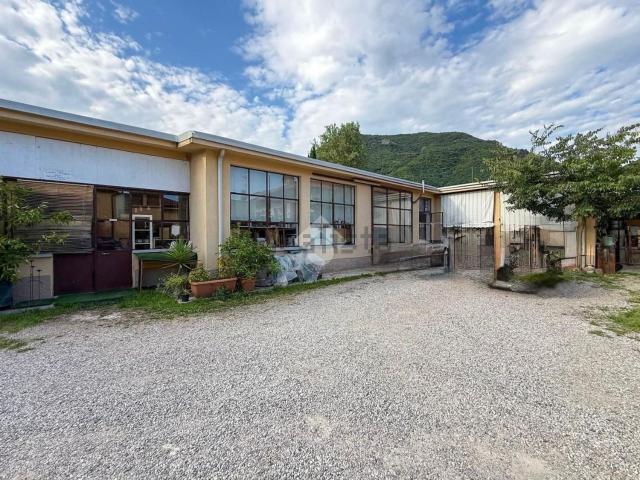 Capannone in affitto a Comunità Montana Parco Alto Garda bresciano, Salò