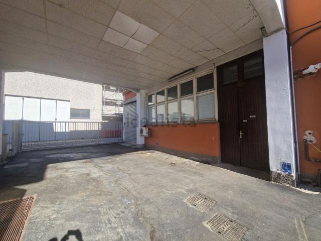 Capannone in affitto a Lainate, Lombardia