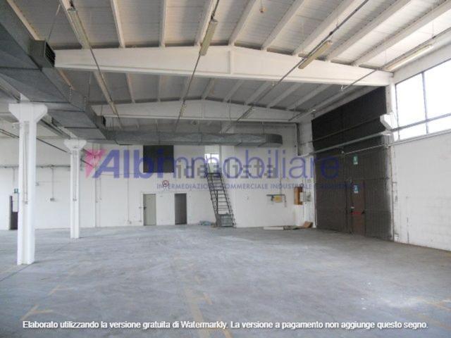 Capannone in affitto a Mancasale, Re