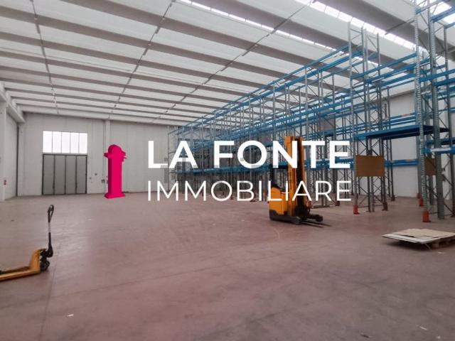 Capannone in affitto a Camin, Padova