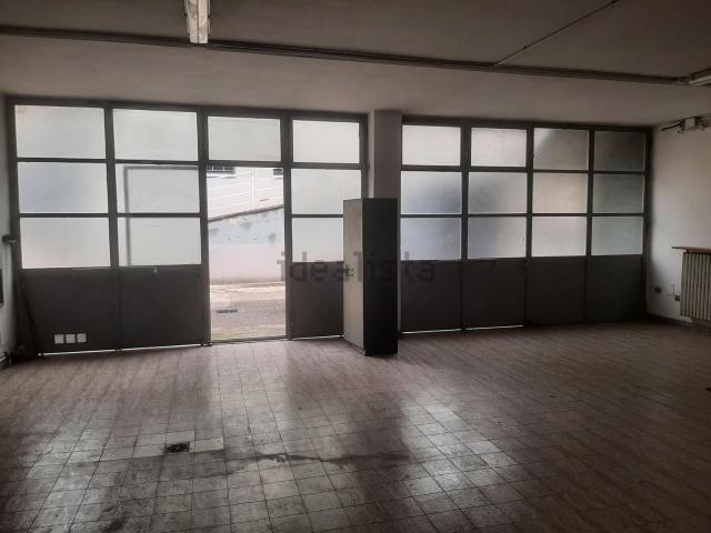 Capannone in affitto a Valera, Varedo