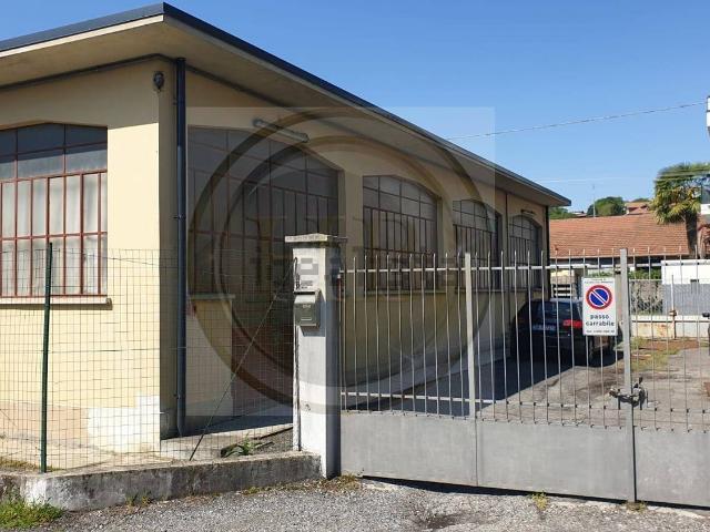 Capannone in affitto a Cavaria, Cavaria Con Premezzo