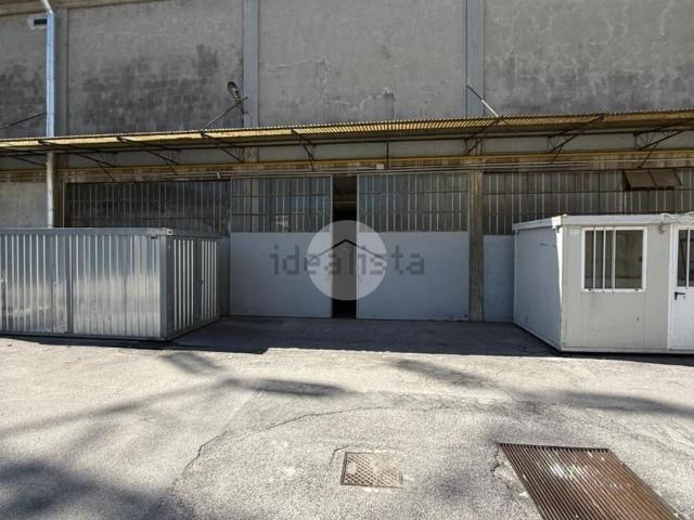 Capannone in affitto a Albano Sant'alessandro, Lombardia