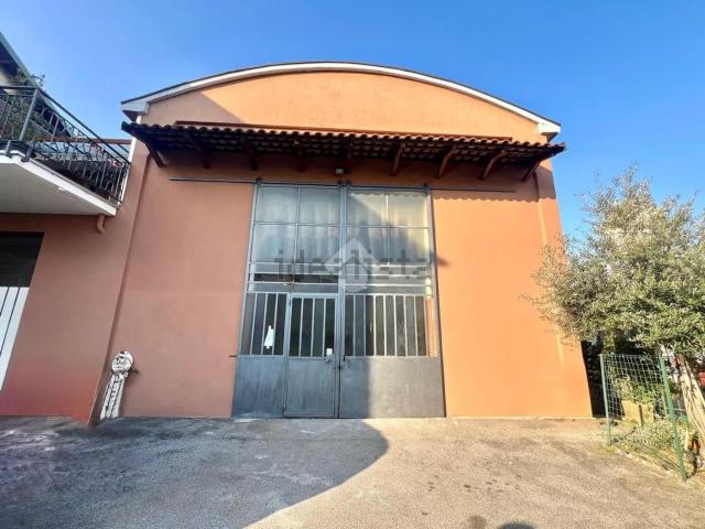 Capannone in affitto a Brugherio, Lombardia