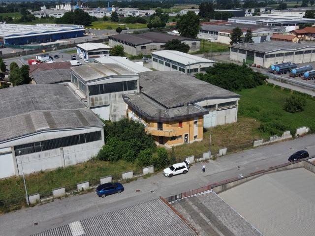 Capannone in affitto a Casalpusterlengo, Lombardia