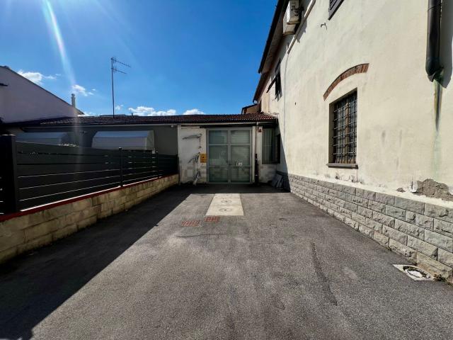 Capannone in affitto a Soccorso, Prato