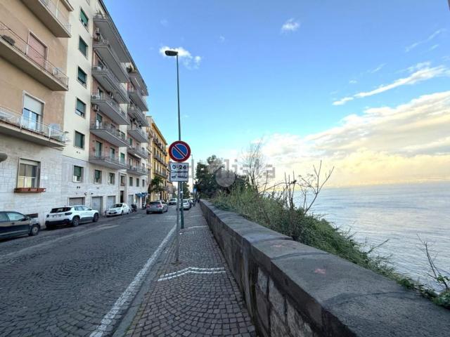 Capannone in affitto a Municipalità 1, Napola