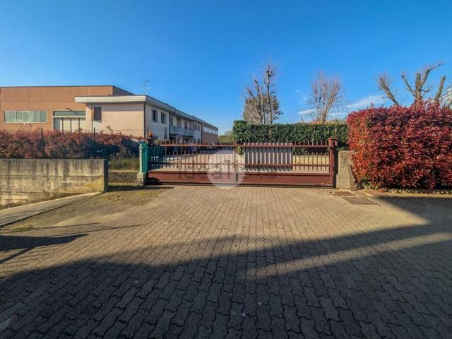 Capannone in affitto a Castiglione Delle Stiviere, Lombardia
