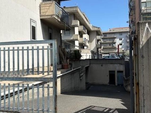 Capannone in affitto a Monte Po-Nesima-San Leone-Rapisardi, Catania