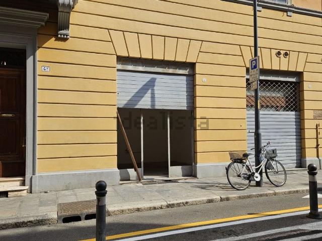 Capannone in affitto a Porto-Saragozza, Bologna